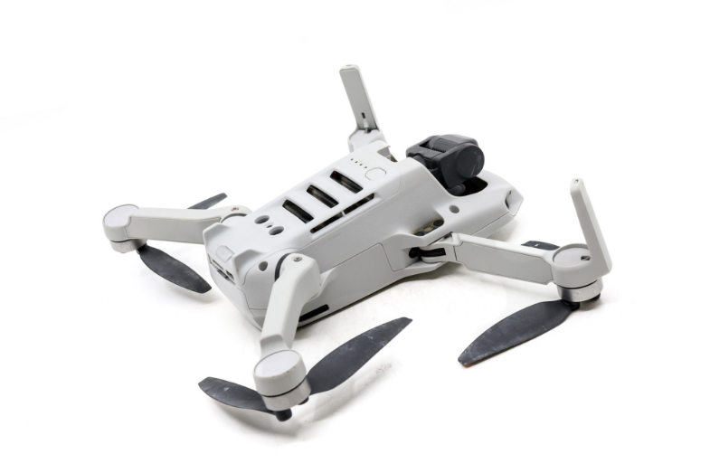 DJI Mini SE - Drone Ultra-Léger et Portable avec Vidéo HD